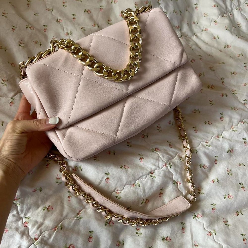 Forever 21 baby pink 19 bag